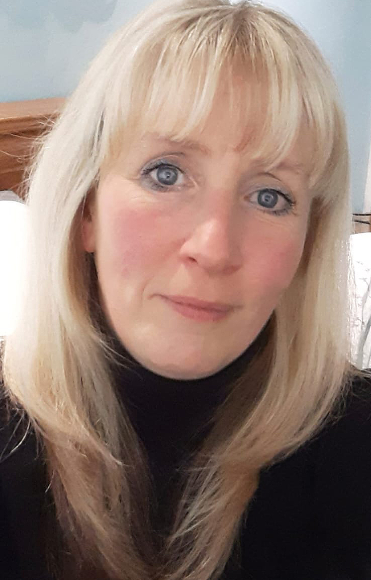 Holistic Therapist Sarah Woodward - profile - I believe that an holistic approach to wellness looks after the whole person for an improved quality of life. Where mind, body and spirit are supported and cared for. Aftercare is equally important to me and is something i am extremely passionate about.